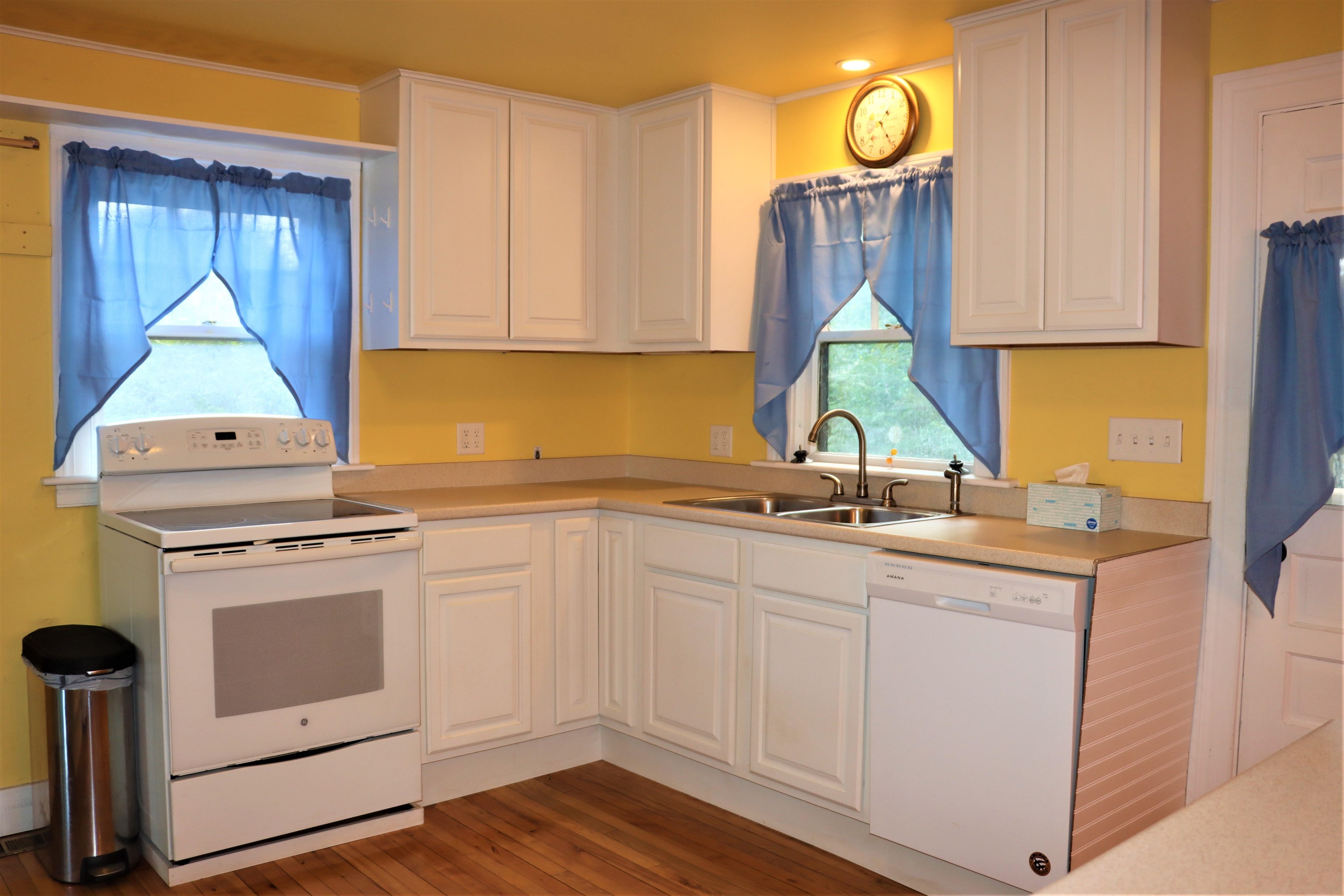 66 Mark Street Springfield, VT 05156 - Photo 6 of 15