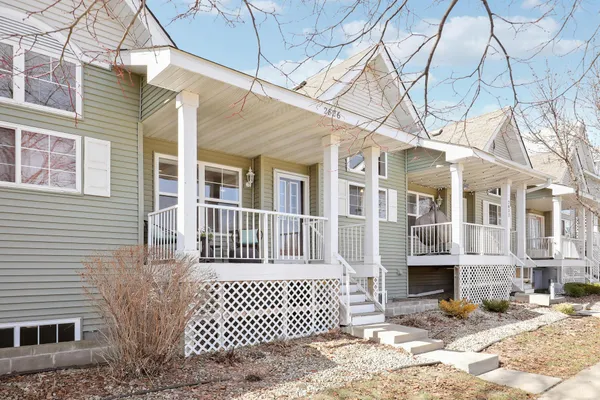 $299,900 | 2826 Clover Ridge Drive, Unit 3203, Chaska, MN 55318