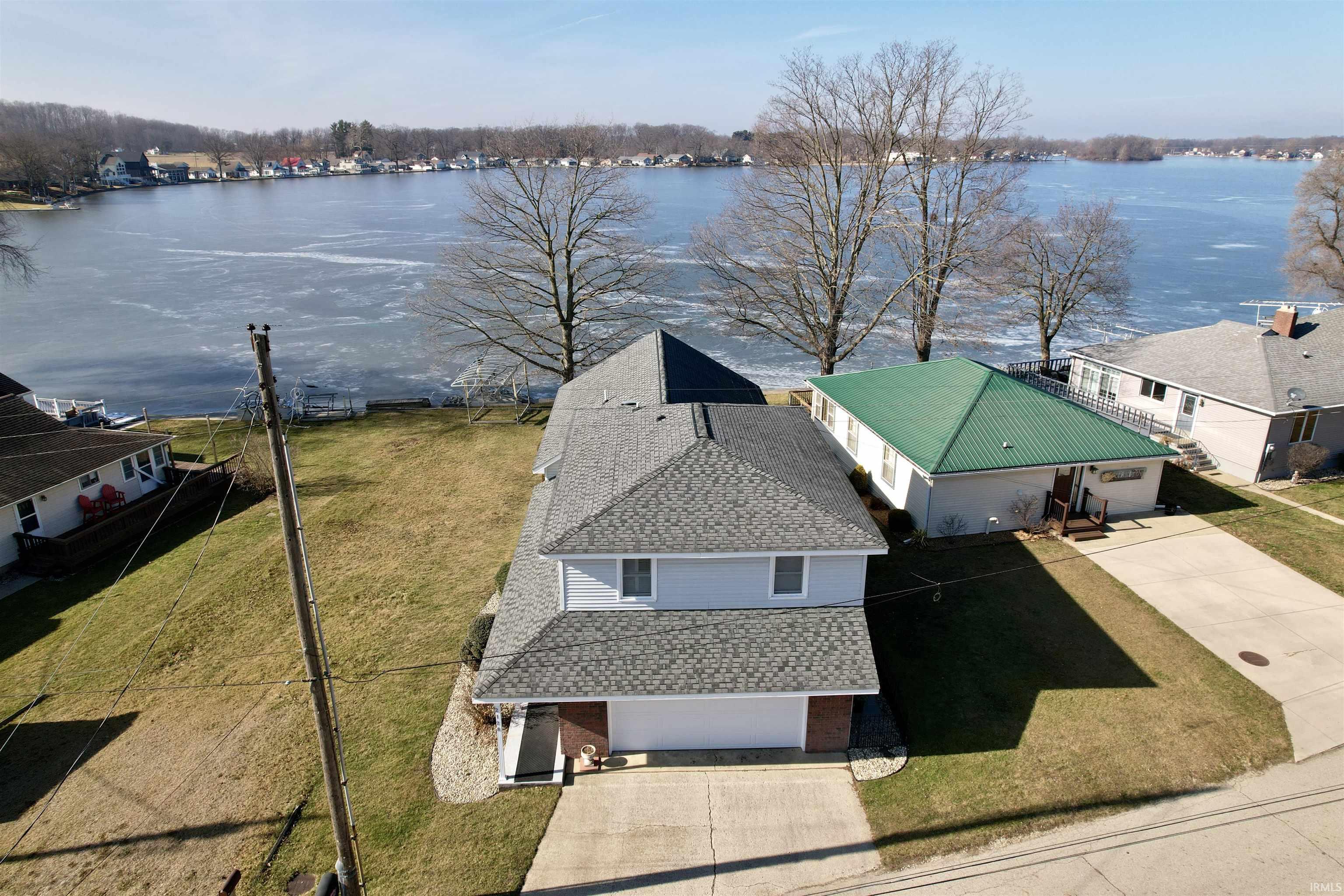 2128 Wolfs Point Drive Rochester, IN 46975 - Photo 4 of 32