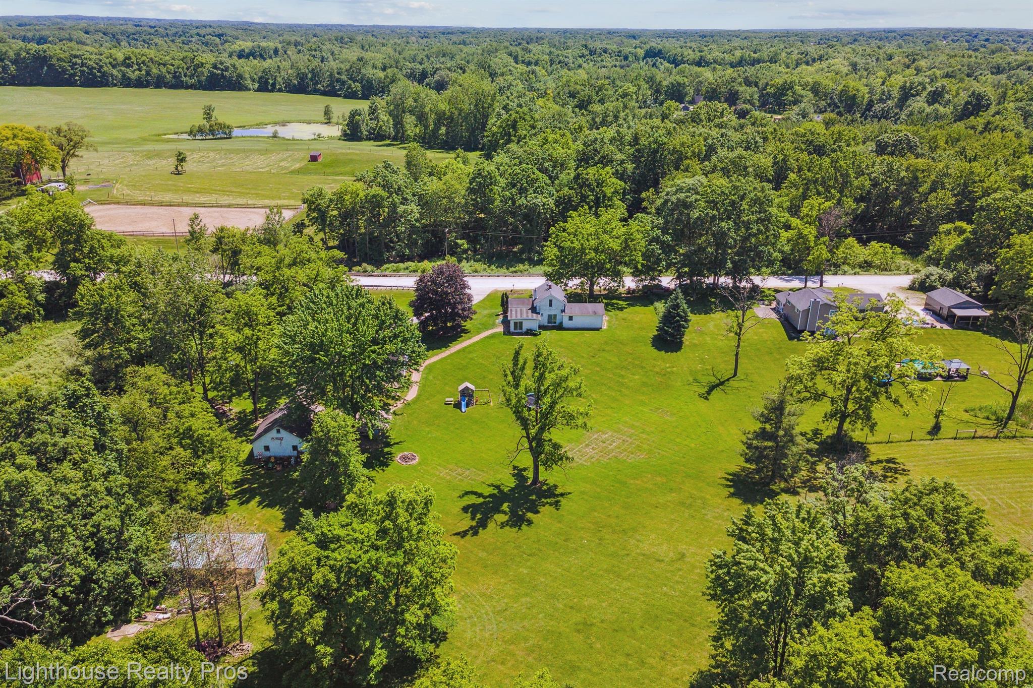 67640 West 8 Mile Road South Lyon, MI 48178 - Photo 42 of 46