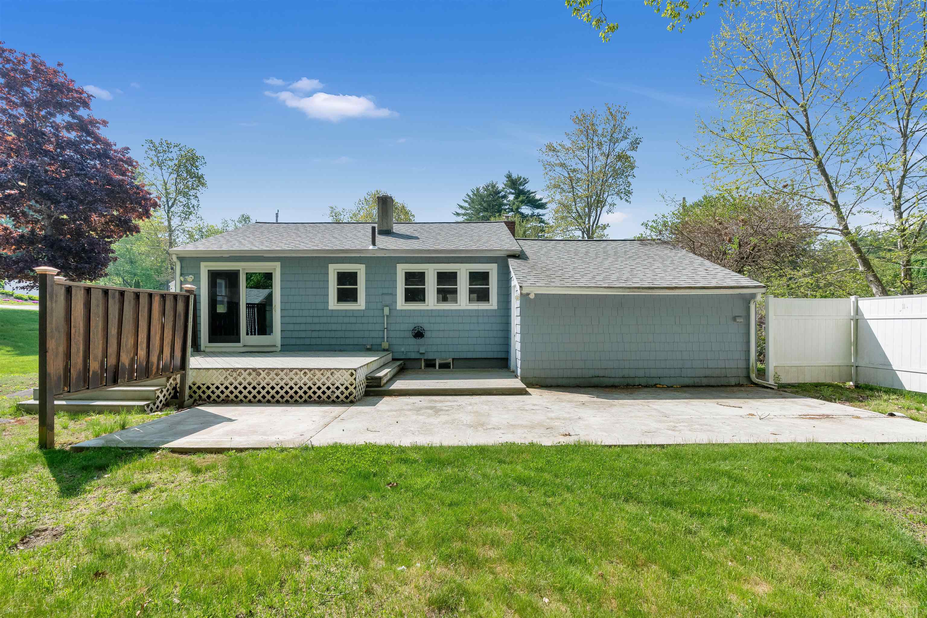 14 Phinney Lane Exeter, NH 03833 - Photo 2 of 27