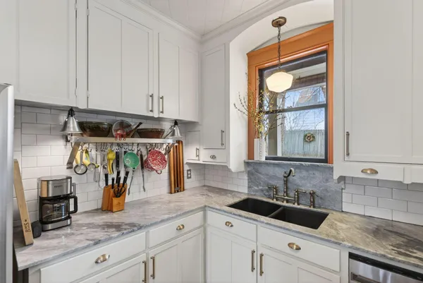 $405,000 | 121 6th Street, Auburn, ME 04210