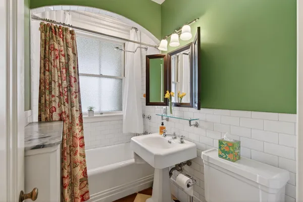 $405,000 | 121 6th Street, Auburn, ME 04210