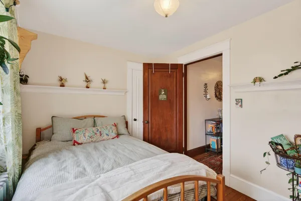 $405,000 | 121 6th Street, Auburn, ME 04210
