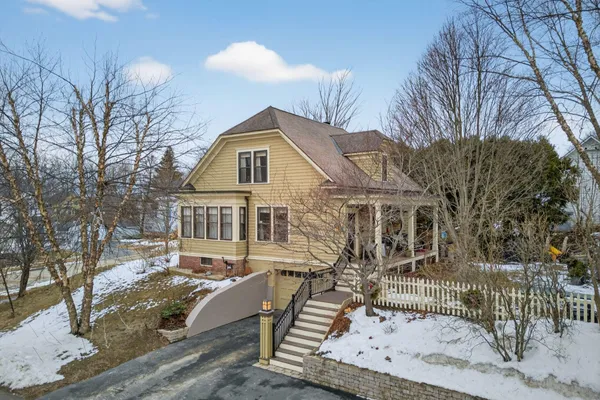 $405,000 | 121 6th Street, Auburn, ME 04210