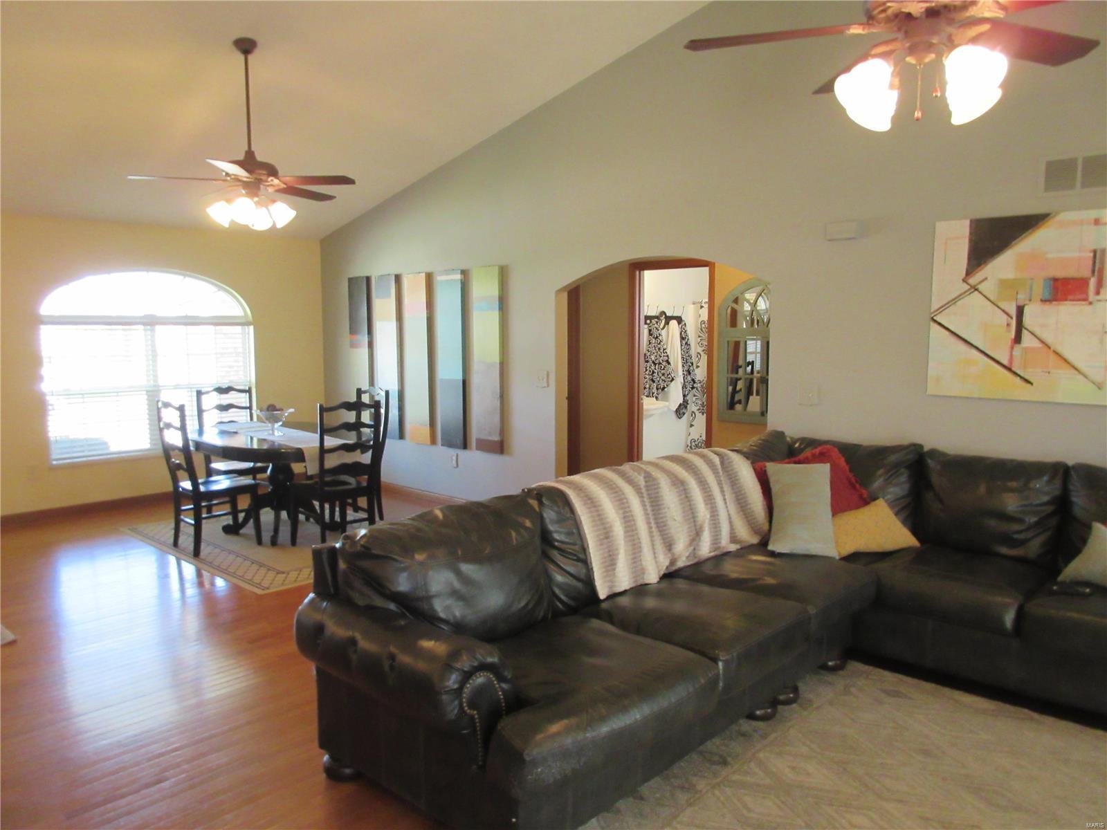 1251 Fox Ridge Court Shiloh, IL 62221 - Photo 12 of 32 Gallery Image 12