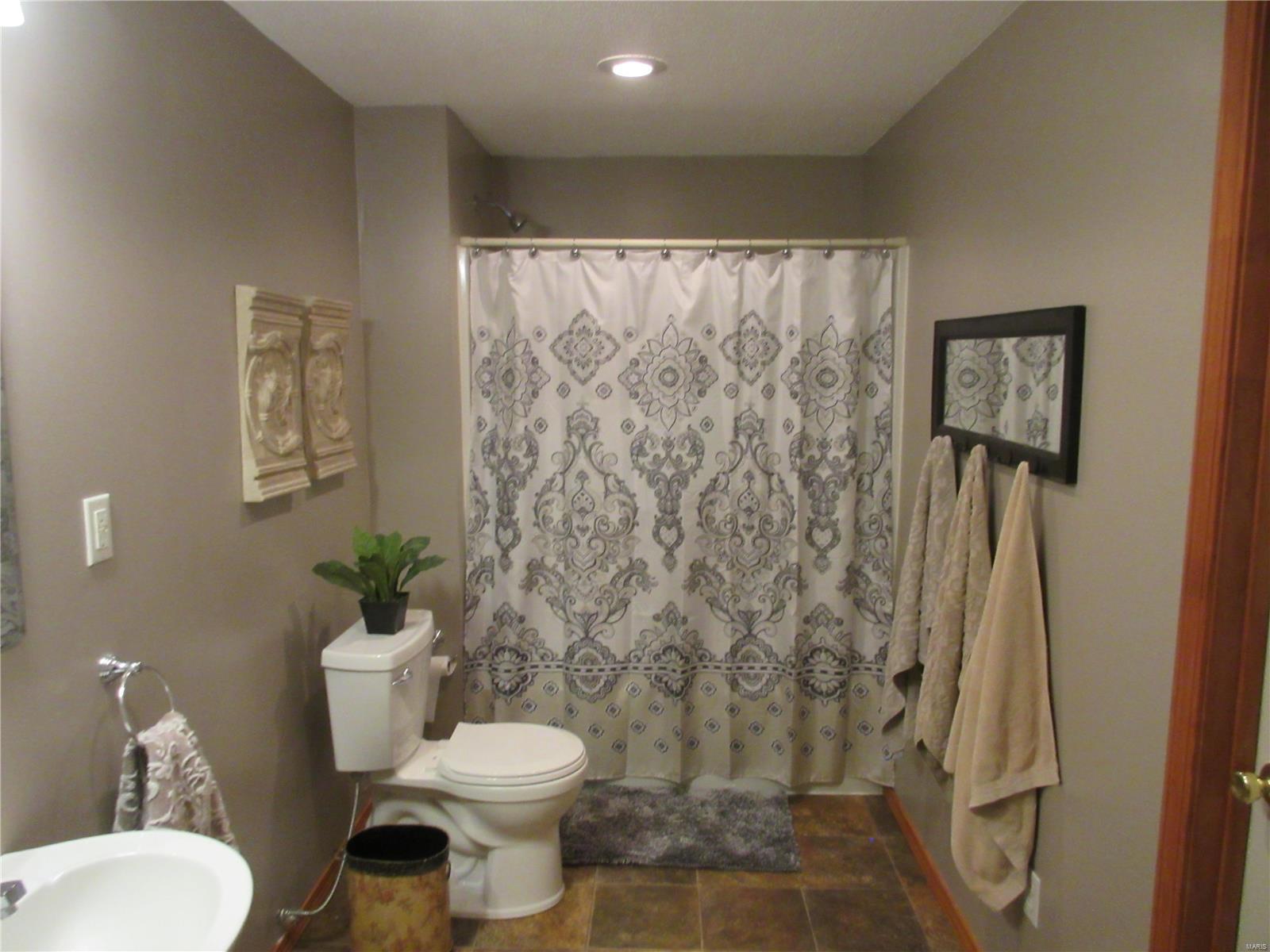 1251 Fox Ridge Court Shiloh, IL 62221 - Photo 24 of 32 Gallery Image 24