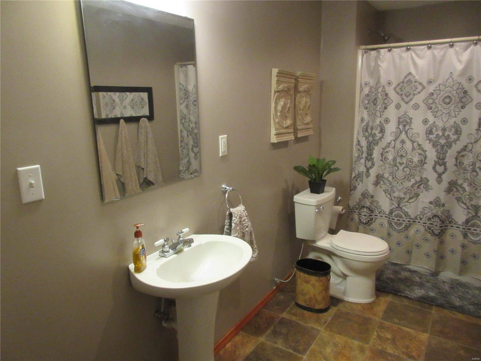1251 Fox Ridge Court Shiloh, IL 62221 - Photo 25 of 32 Gallery Image 25