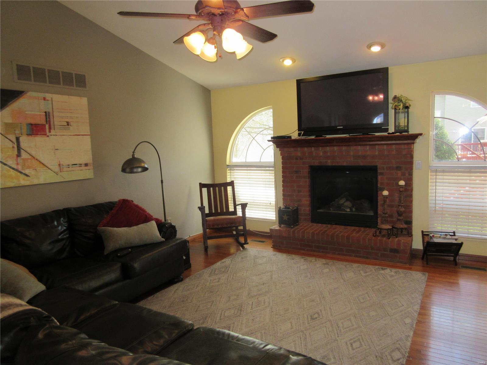 1251 Fox Ridge Court Shiloh, IL 62221 - Photo 10 of 32 Gallery Image 10