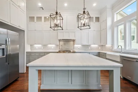 $1,585,000 | 1014 Wynnwood Lane, Houston, TX 77008