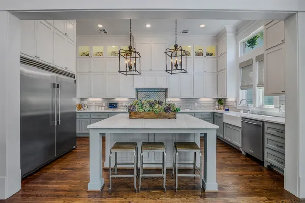 $1,585,000 | 1014 Wynnwood Lane, Houston, TX 77008