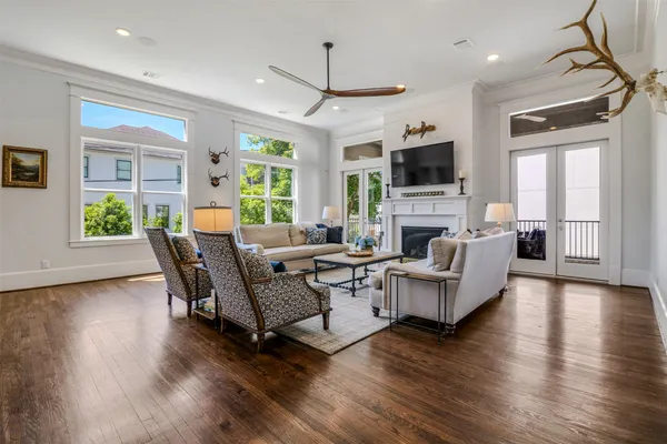 $1,585,000 | 1014 Wynnwood Lane, Houston, TX 77008