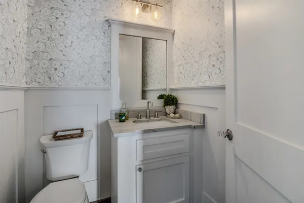 $1,585,000 | 1014 Wynnwood Lane, Houston, TX 77008