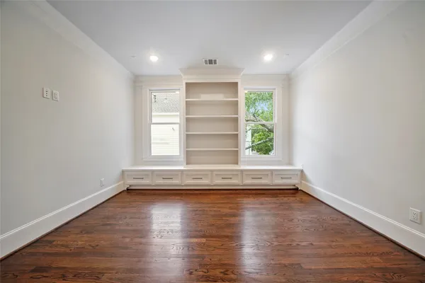 $1,585,000 | 1014 Wynnwood Lane, Houston, TX 77008