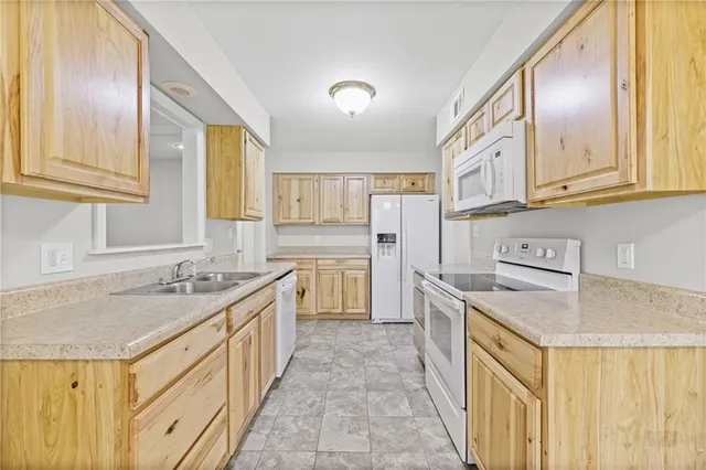 $319,000 | 4206 104th Terrace, Kansas City, MO 64137