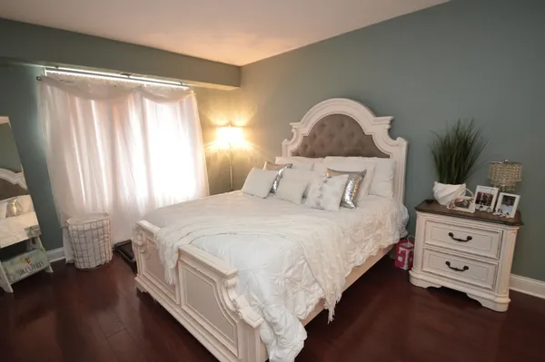 $215,000 | 5400 Walnut Avenue, Unit 111, Downers Grove, IL 60515