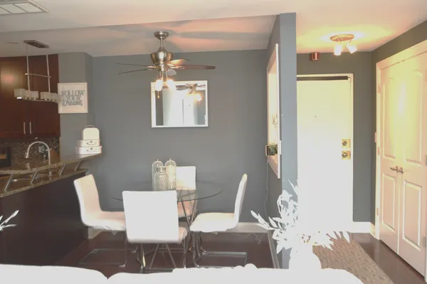 $215,000 | 5400 Walnut Avenue, Unit 111, Downers Grove, IL 60515
