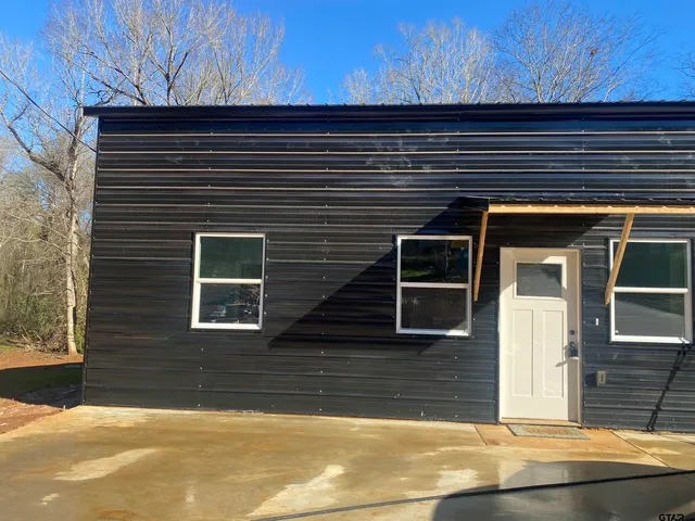 $1,700 | 19213 Hillside Drive, Tyler, TX 75703