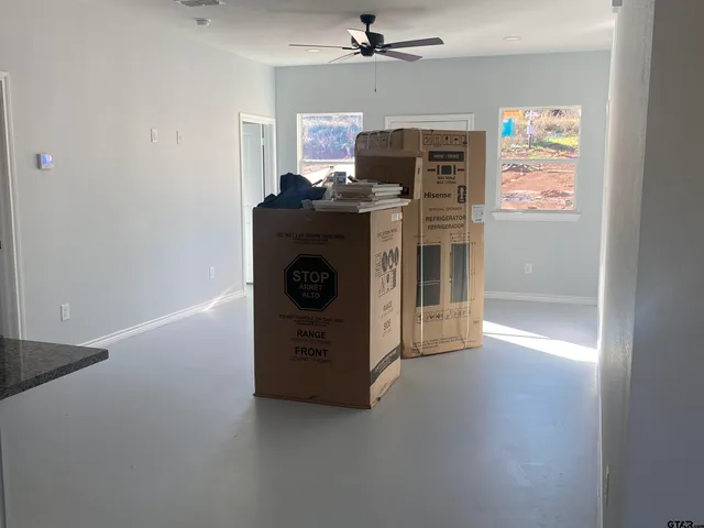 $1,700 | 19213 Hillside Drive, Tyler, TX 75703