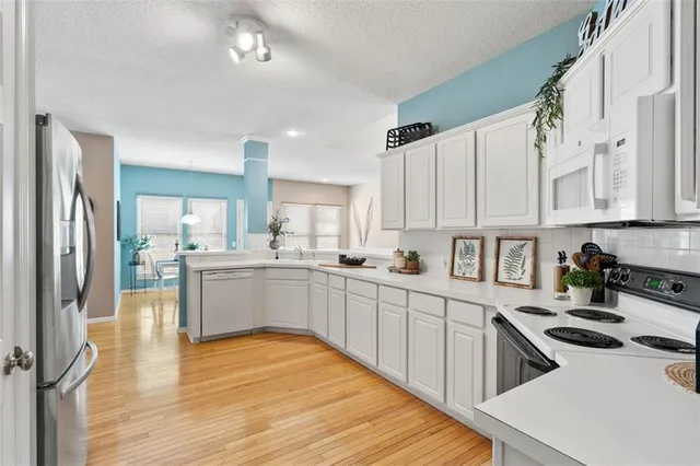 $395,000 | 9301 North Charlotte Court, Kansas City, MO 64155