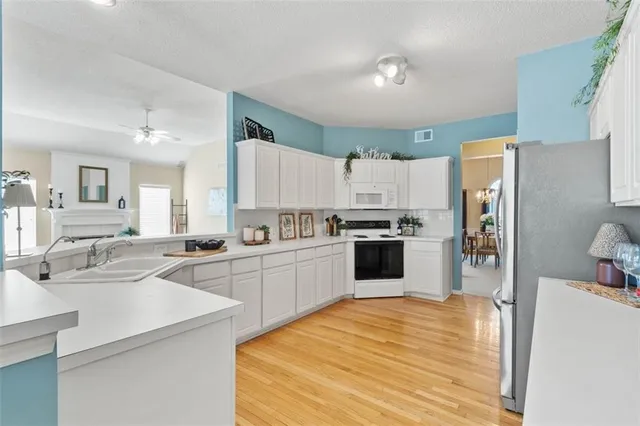 $395,000 | 9301 North Charlotte Court, Kansas City, MO 64155