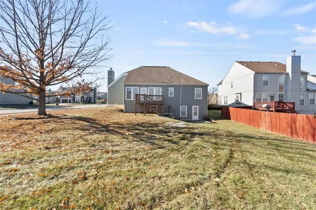 $395,000 | 9301 North Charlotte Court, Kansas City, MO 64155