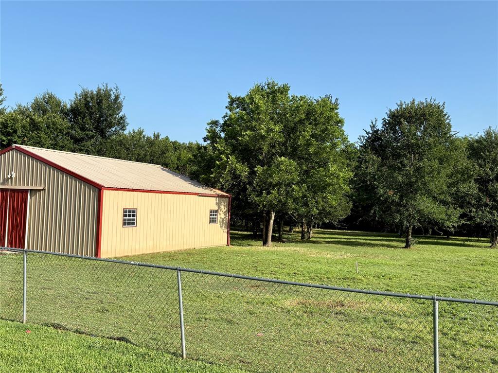 3084 Hagerman Road Pottsboro, TX 75076 - Photo 19 of 40