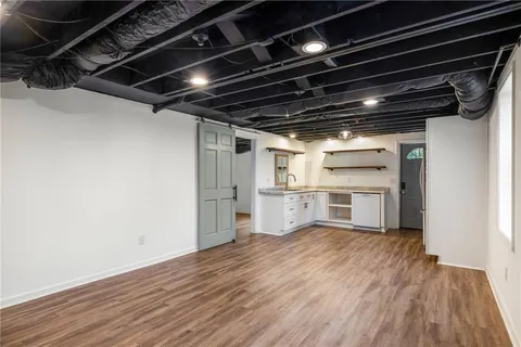 a view of utility room