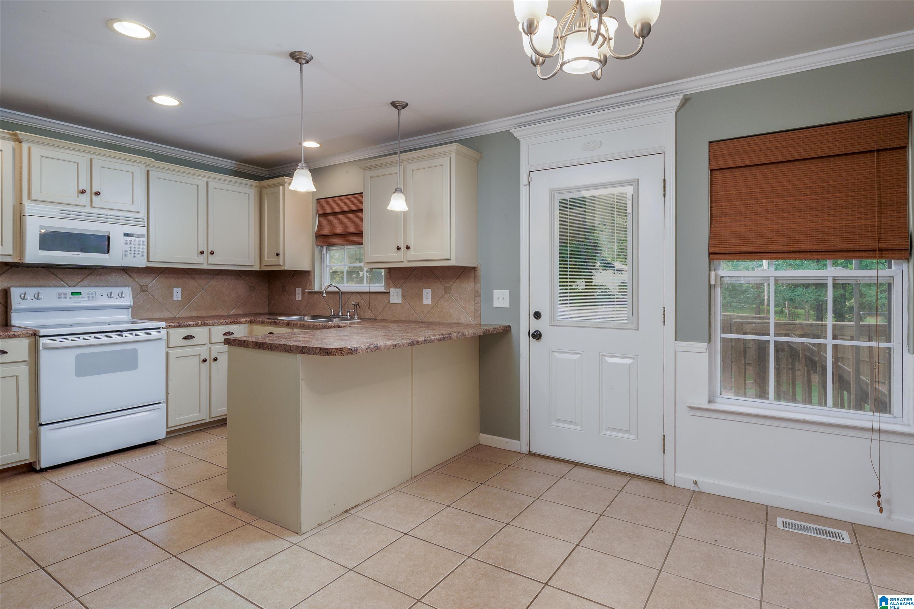 20765 Sandy Drive McCalla, AL 35111 - Photo 7 of 37