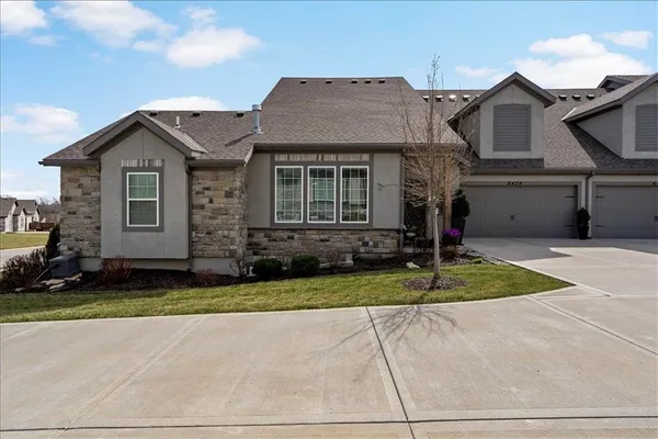 $475,000 | 6474 Barth Road, Shawnee, KS 66226