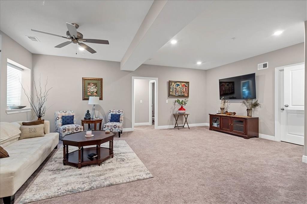 6474 Barth Road Shawnee, KS 66226 - Photo 6 of 27