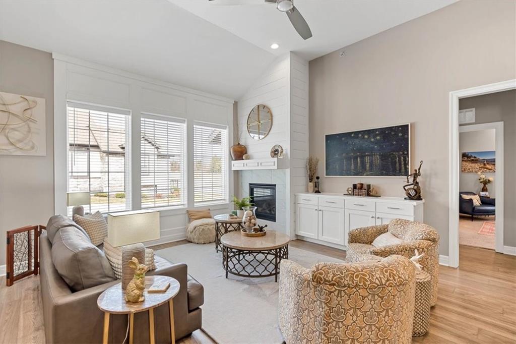 6474 Barth Road Shawnee, KS 66226 - Photo 7 of 27