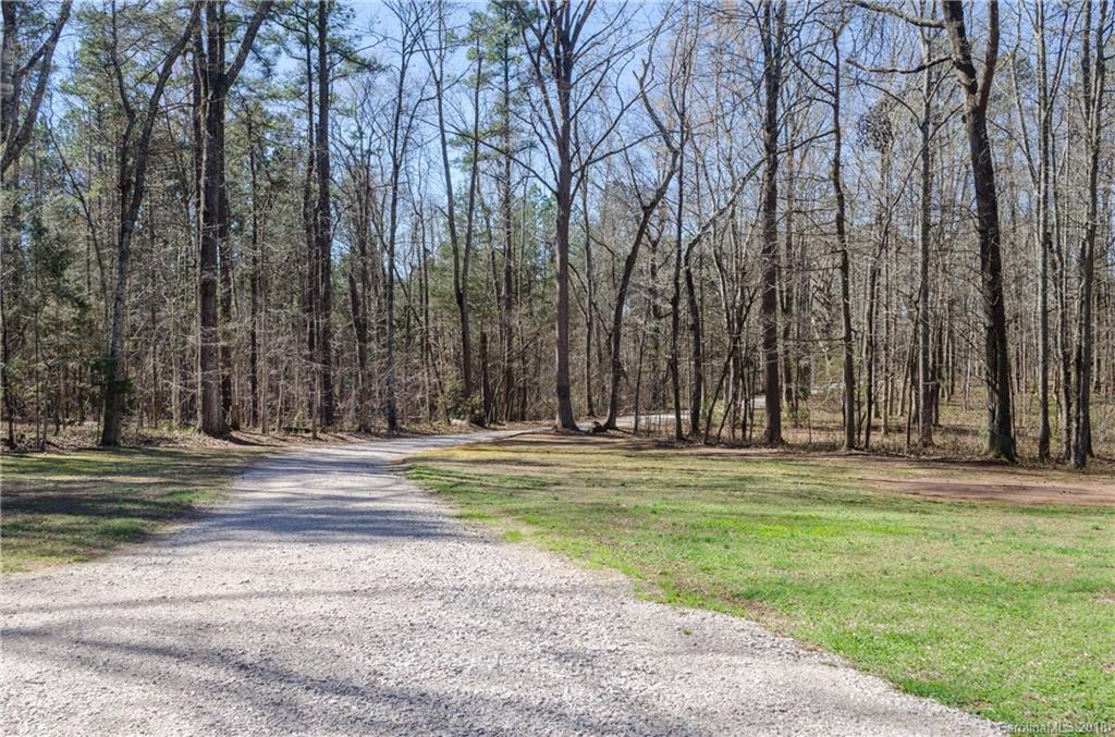 2110 State Rd S-46-168, Unit 25 York, SC 29745 - Photo 22 of 31 a view of a volley ball court