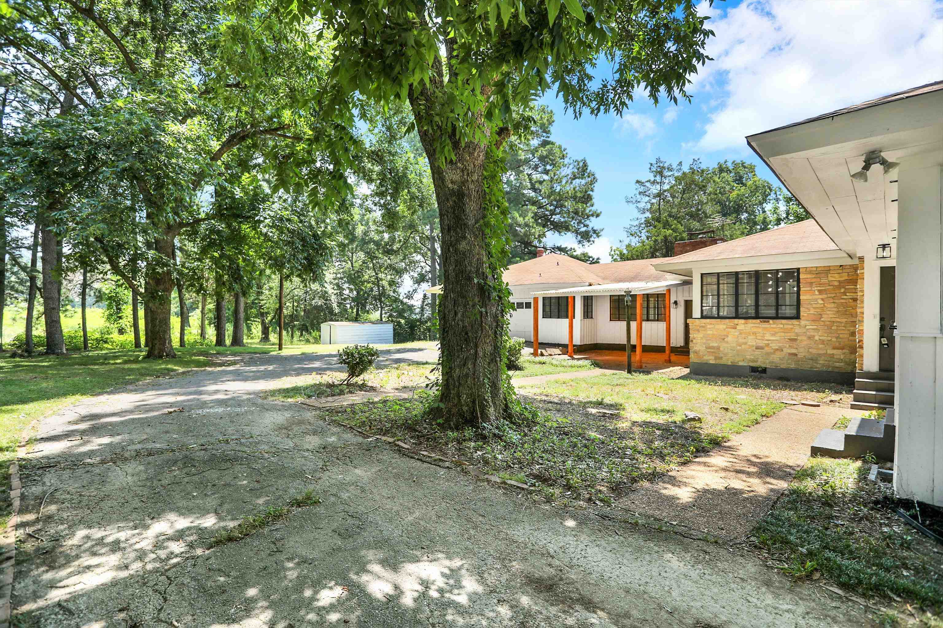 3618 Prescott Road Memphis, TN 38118 - Photo 20 of 20 a front view of a house with a yard