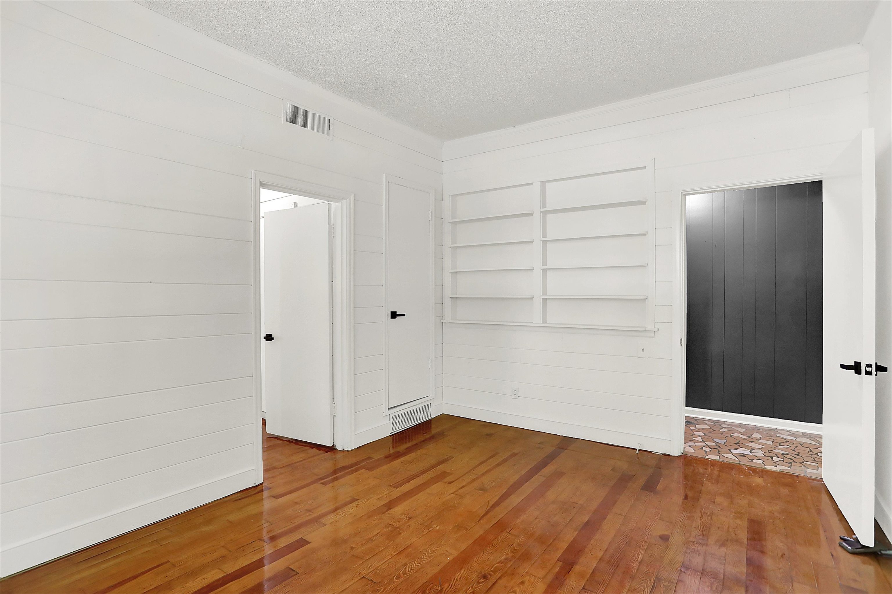 3618 Prescott Road Memphis, TN 38118 - Photo 3 of 20 wooden floor in an empty room