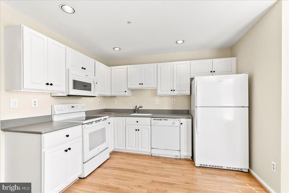 48 Buttonwood Drive Exton, PA 19341 - Photo 10 of 43