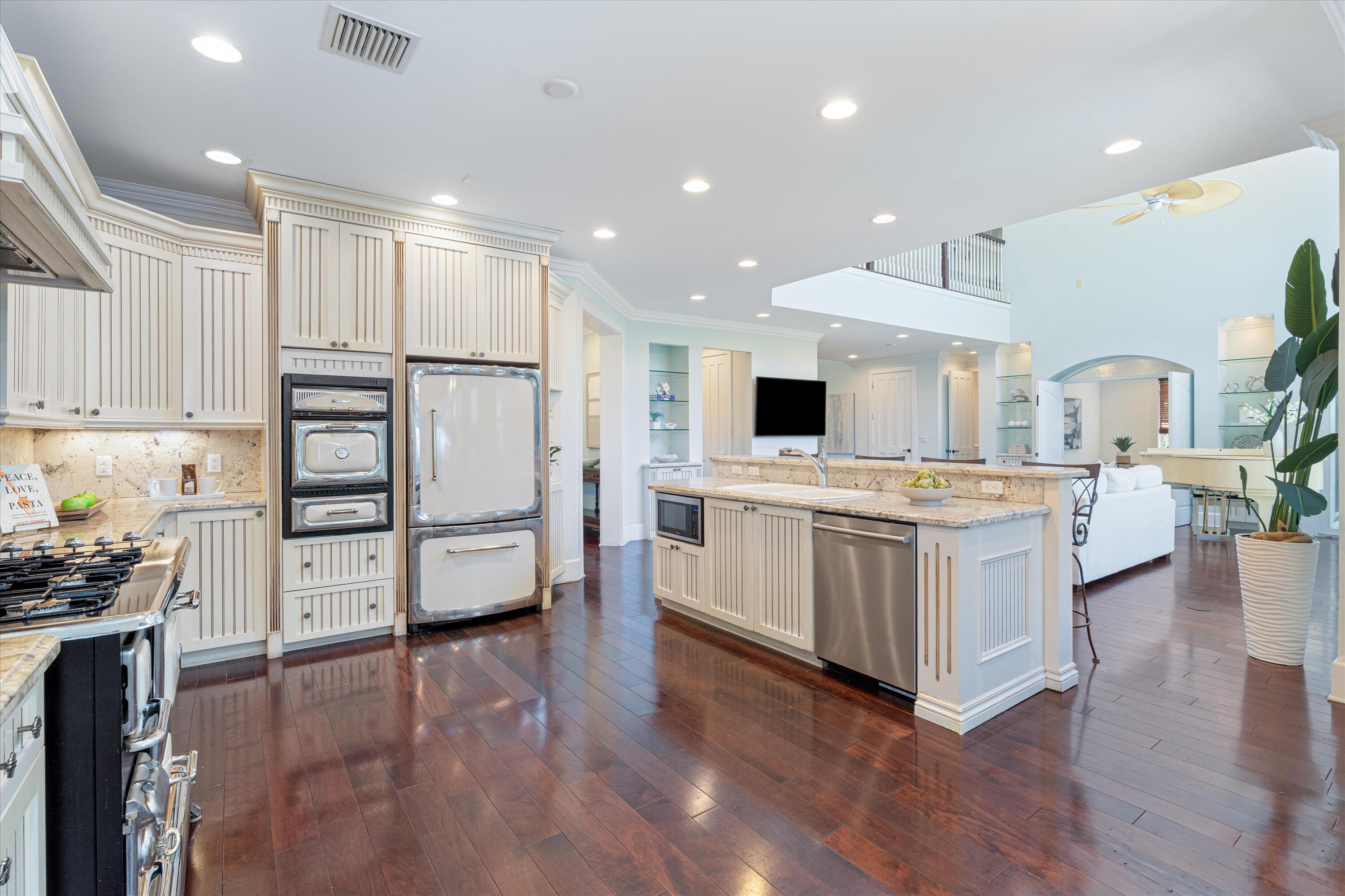 575 Northwest 7th Street Boca Raton, FL 33432 - Photo 11 of 60 Kitchen