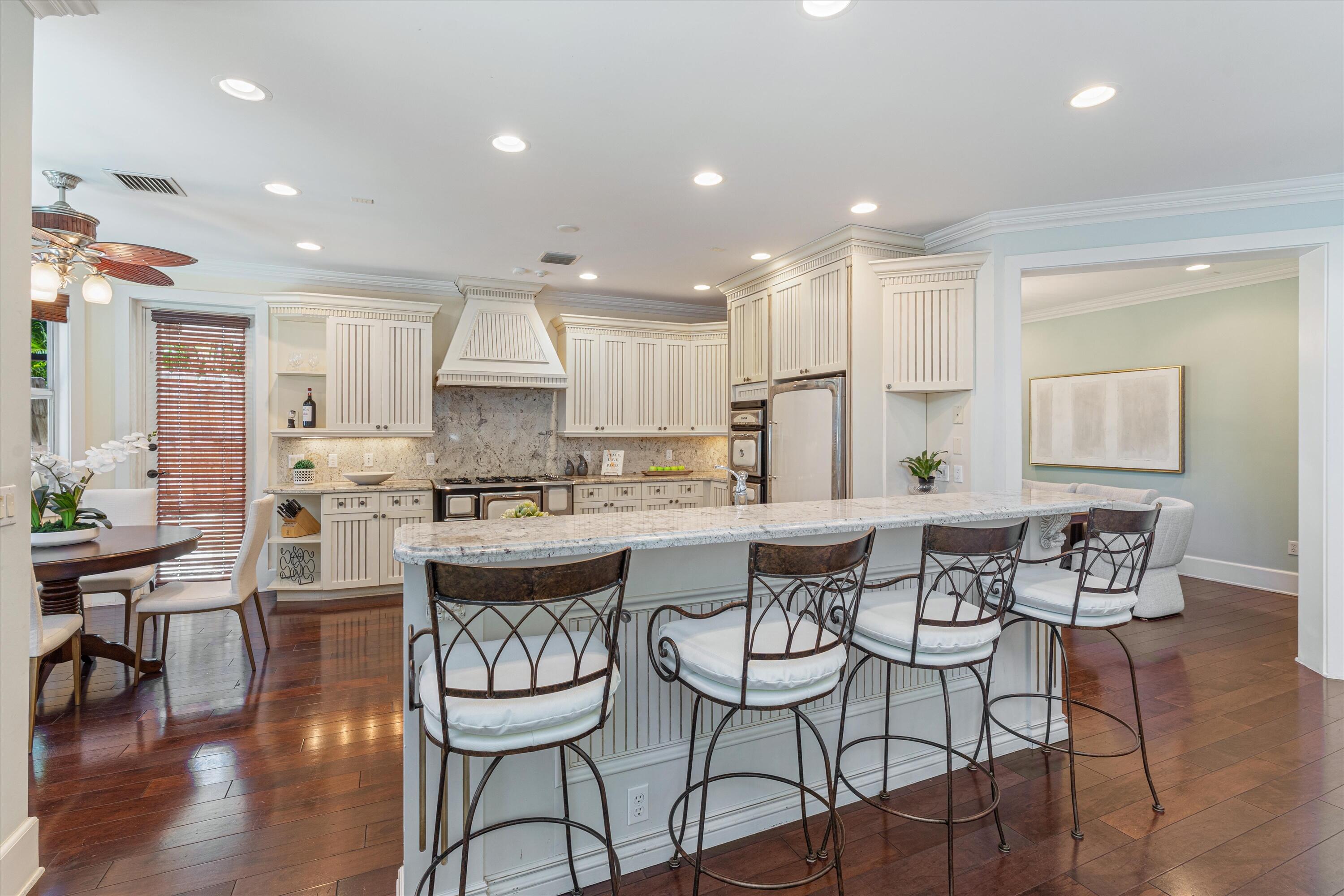 575 Northwest 7th Street Boca Raton, FL 33432 - Photo 14 of 60 kithen