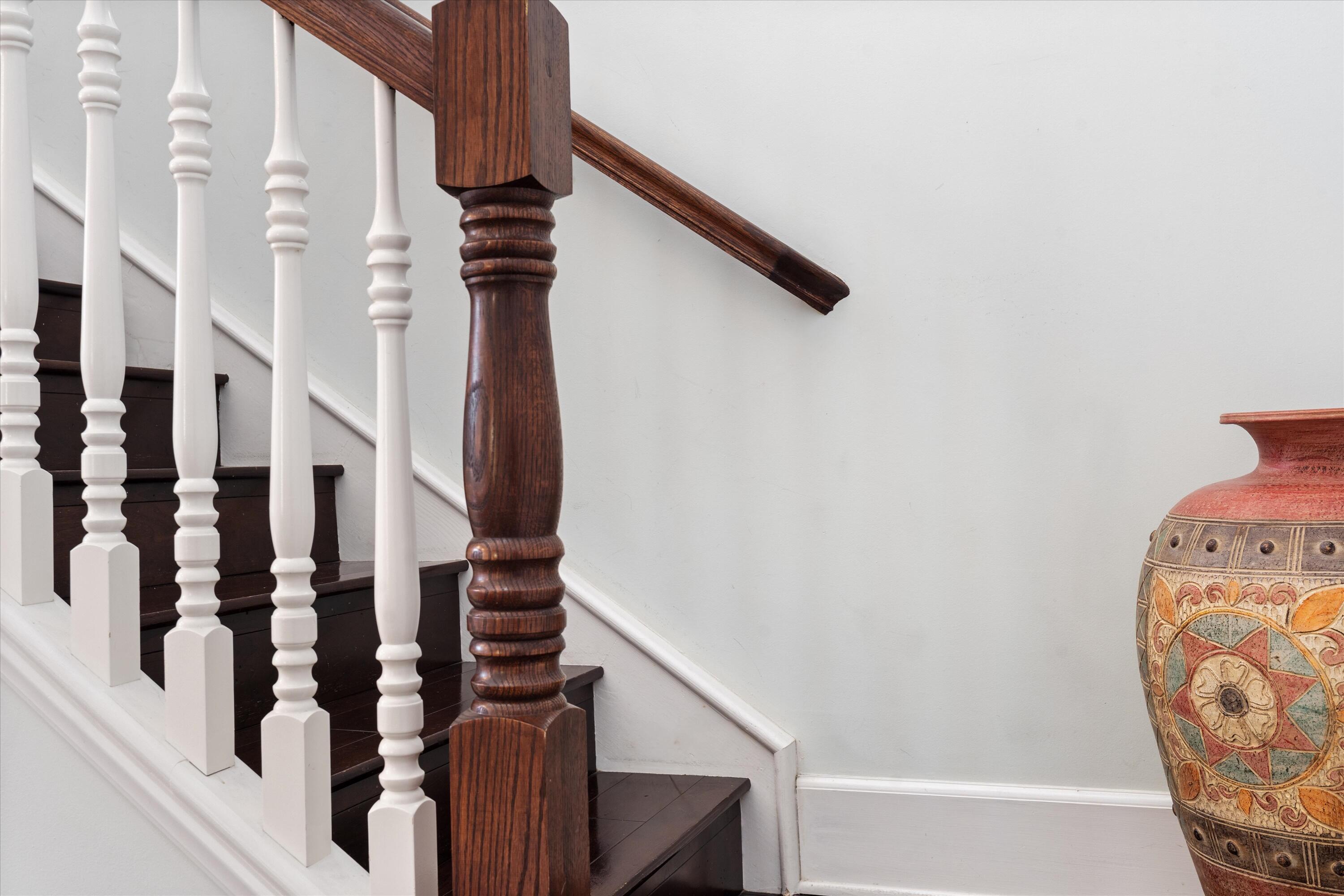 575 Northwest 7th Street Boca Raton, FL 33432 - Photo 38 of 60 Stair railings