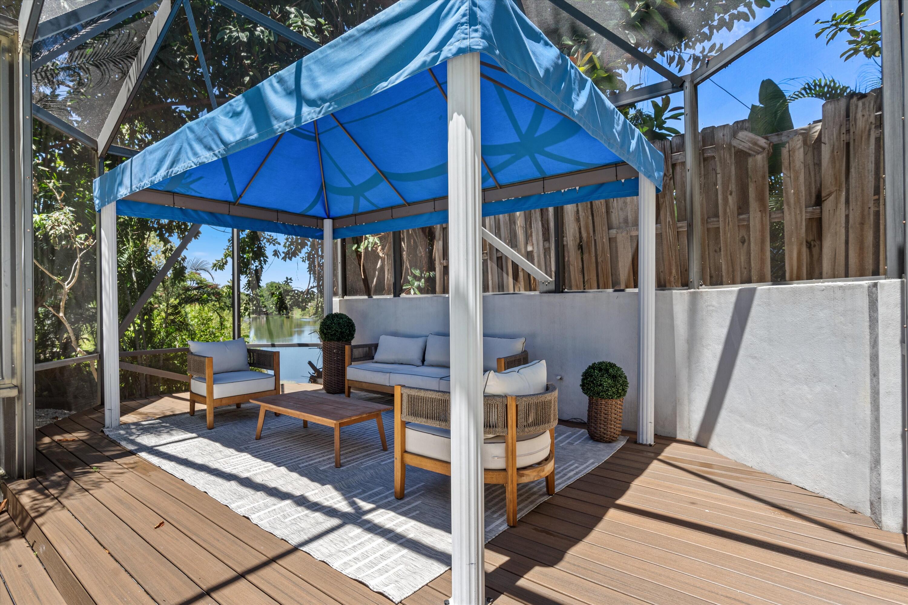575 Northwest 7th Street Boca Raton, FL 33432 - Photo 40 of 60 Outdoor gazebo