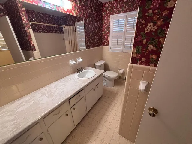 $209,900 | 4884 Oakside Drive, Stone Mountain, GA 30088