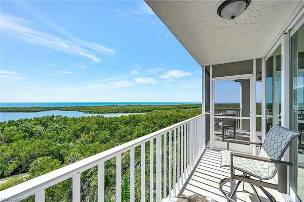 $6,000 | 5550 Heron Point Drive, Unit 703, Naples, FL 34108