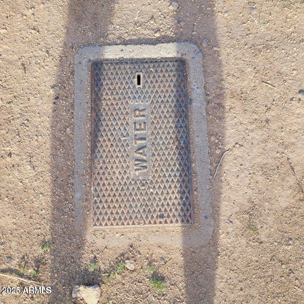 1916 North 22nd Street Phoenix, AZ 85006 - Photo 14 of 15 a bathroom with a shower