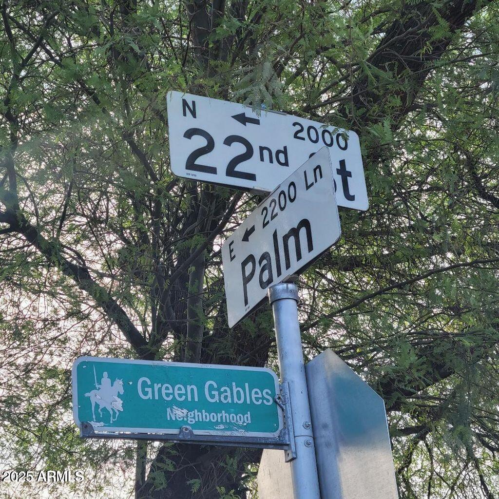 1916 North 22nd Street Phoenix, AZ 85006 - Photo 15 of 15 a street sign that is on a pole