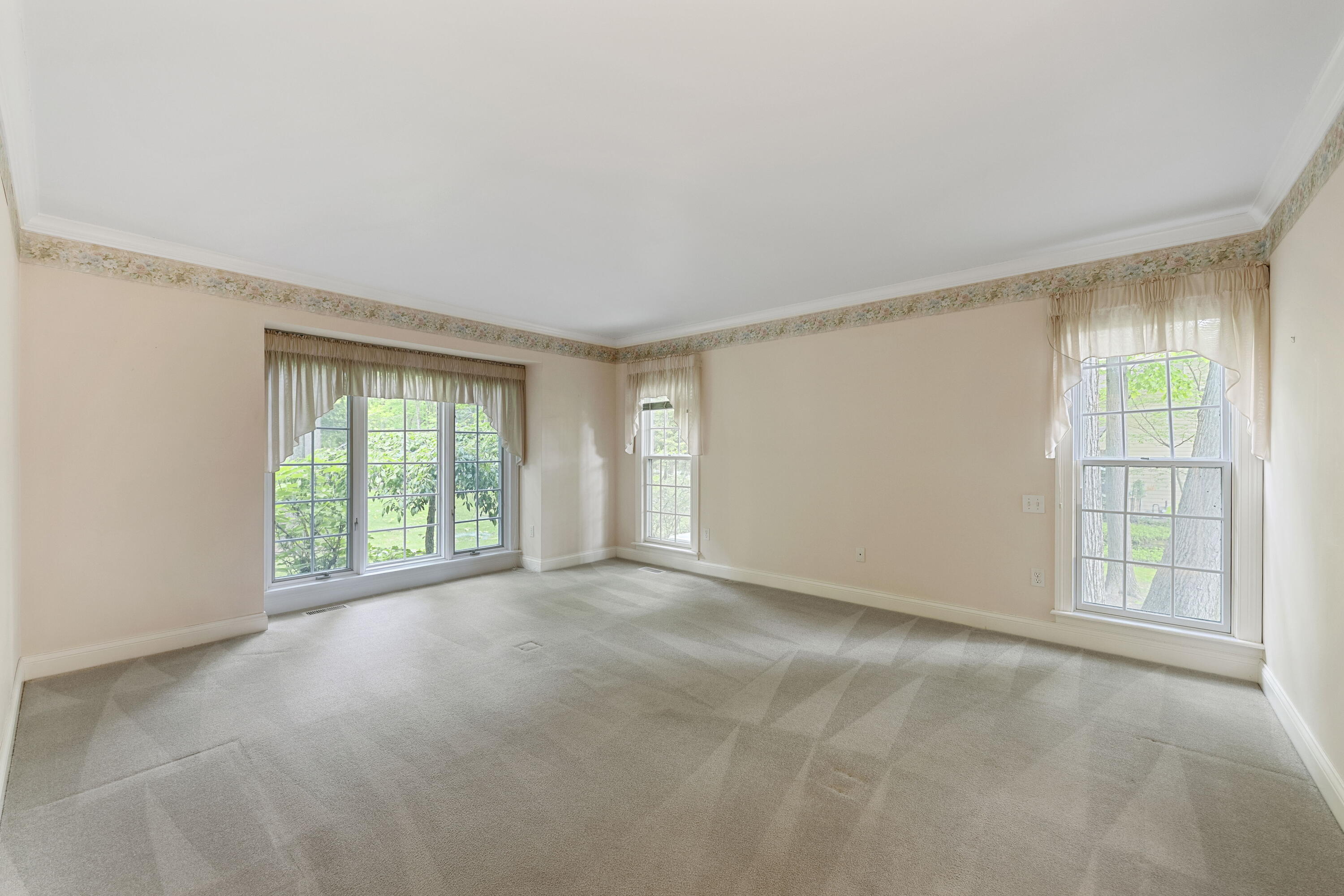 3611 West Waverly Road La Porte, IN 46350 - Photo 23 of 40 a view of an empty room with a window