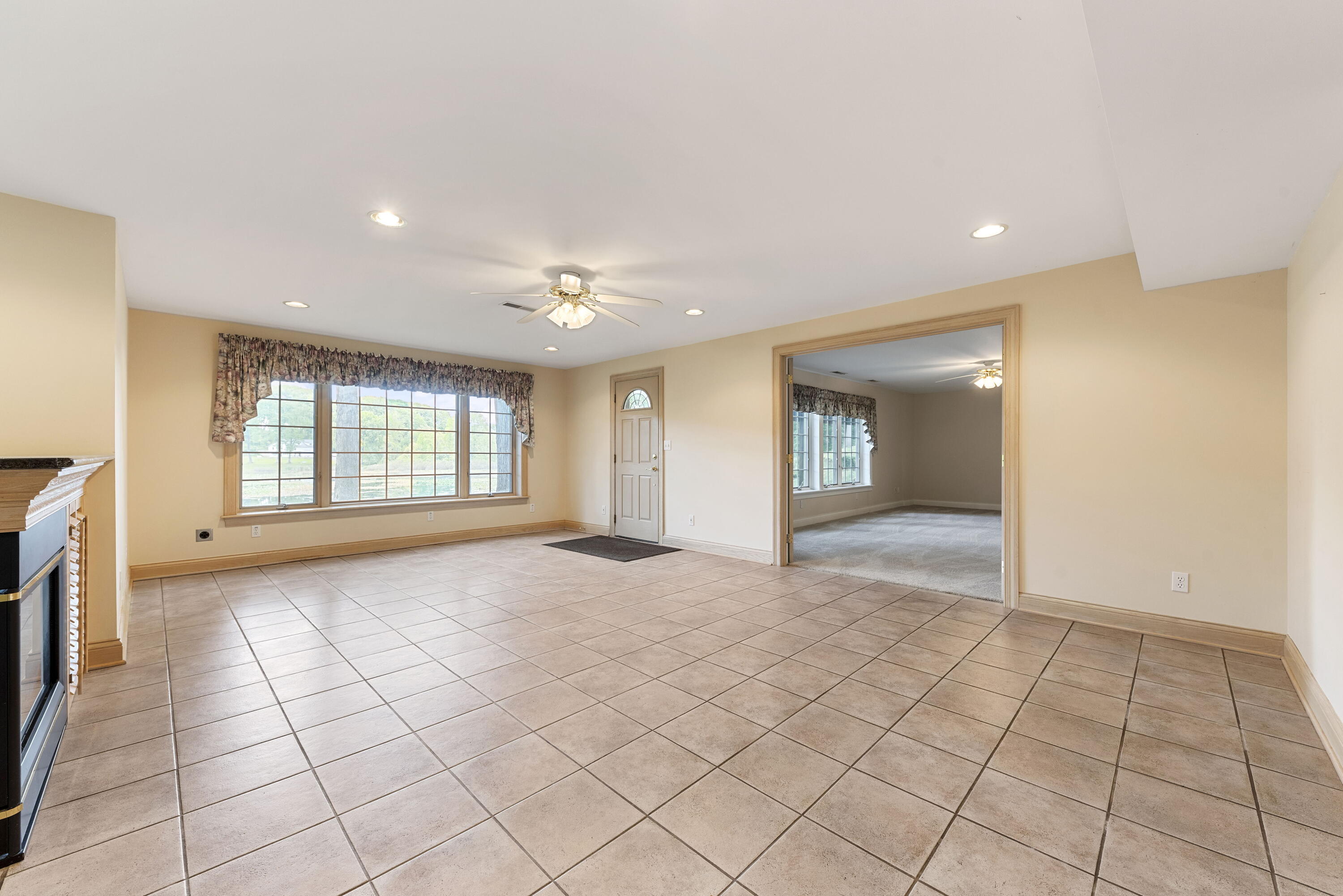 3611 West Waverly Road La Porte, IN 46350 - Photo 34 of 40 a view of an empty room and window