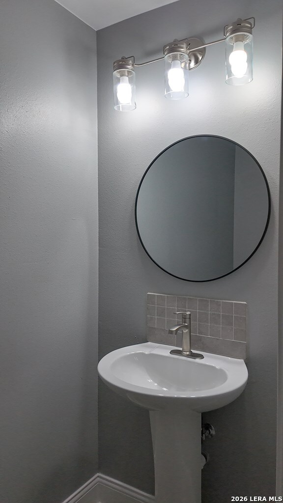 416 J R Rodriguez Street, Unit 7 Eagle Pass, TX 78852 - Photo 15 of 26