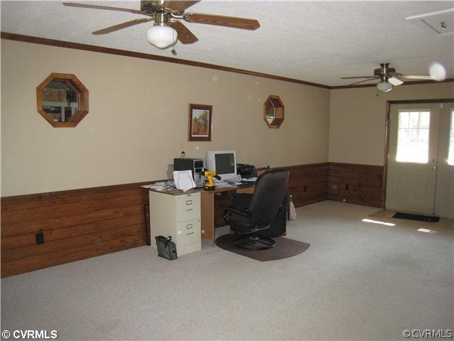 11641 Teterling Road Chester, VA 23831 - Photo 7 of 10 Den/Family/Great Room