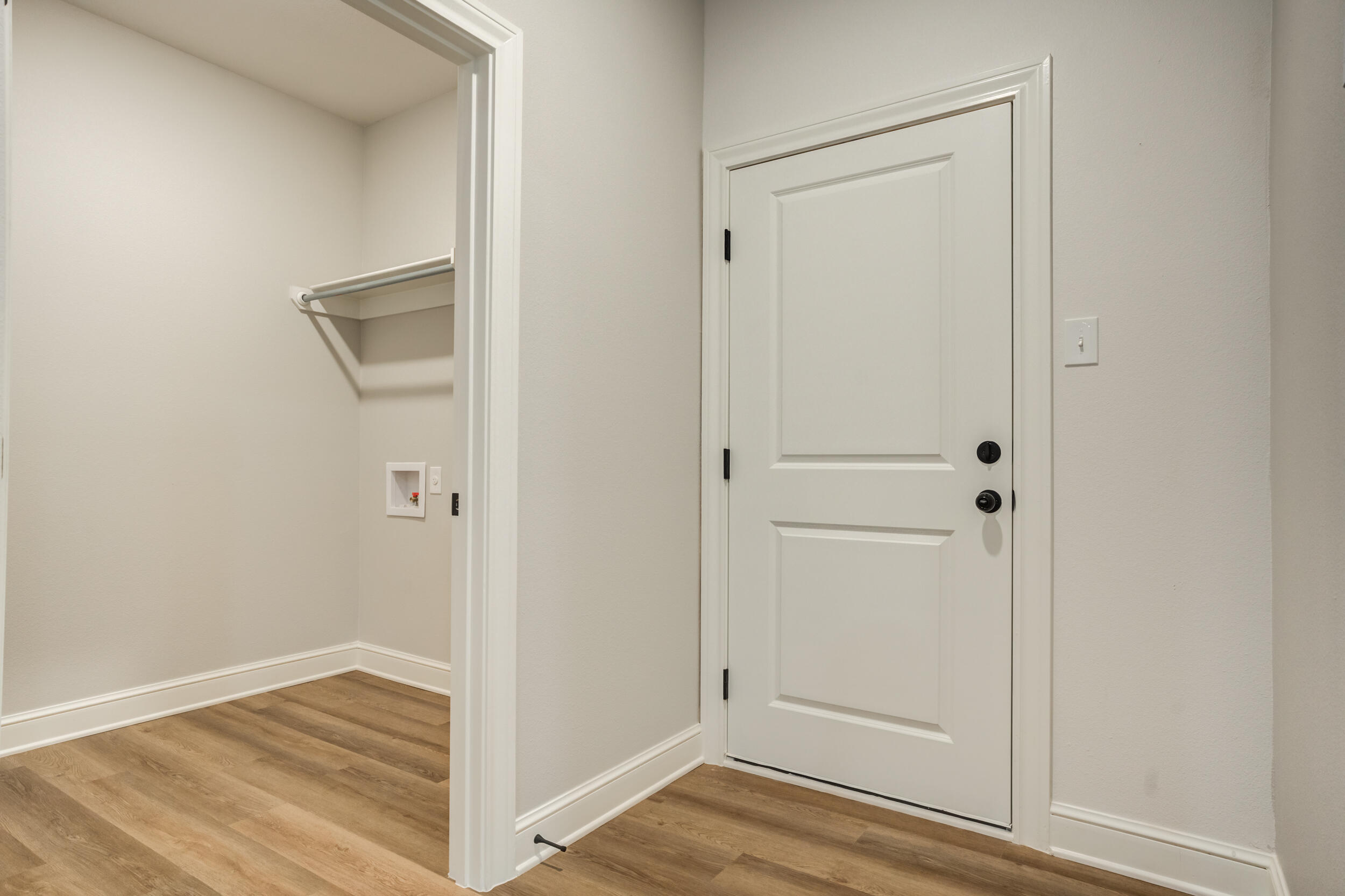 2534 137th Street Lubbock, TX 79423 - Photo 20 of 46 a view of small space with wooden floor
