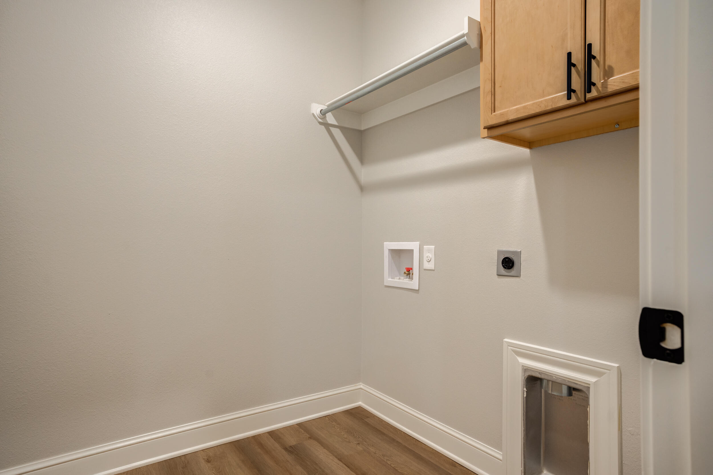 2534 137th Street Lubbock, TX 79423 - Photo 21 of 46 a view of small space with wooden floor